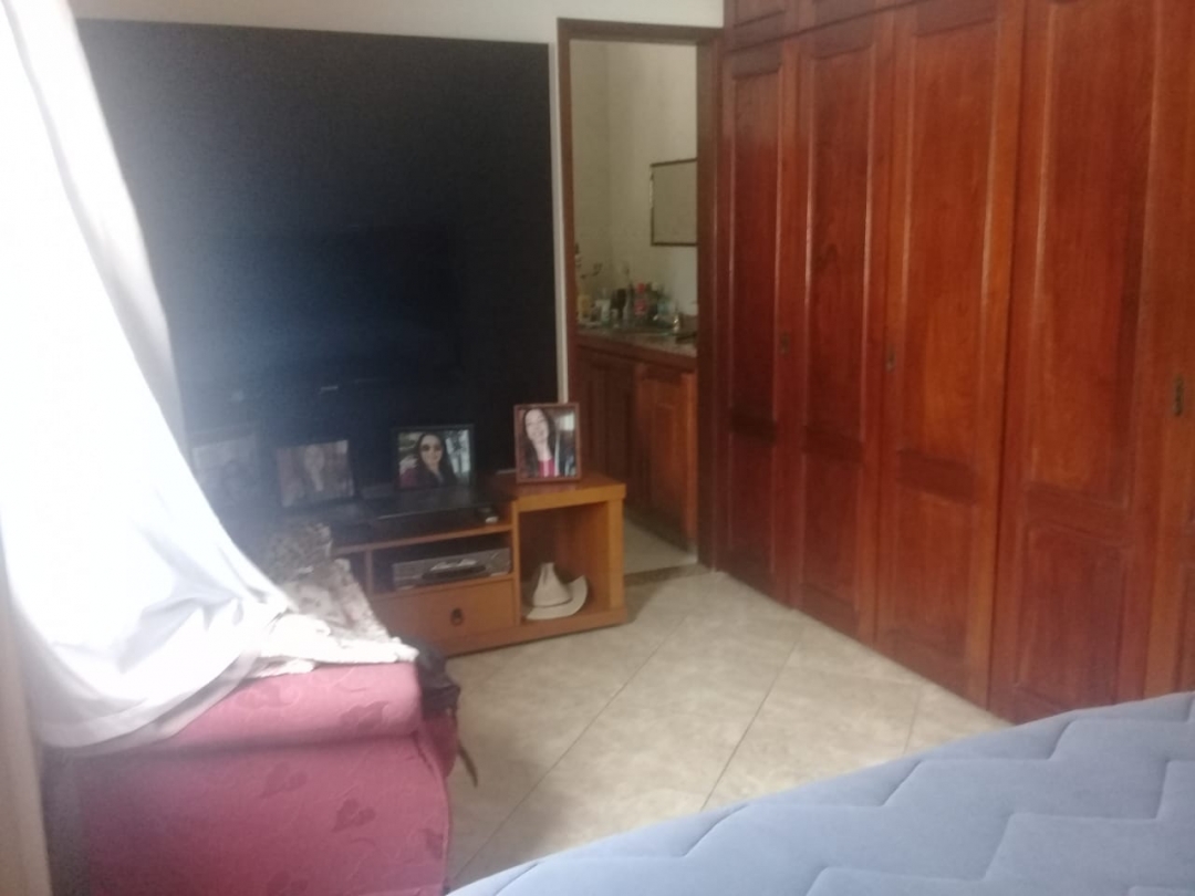 Casa de Condomínio à venda com 3 quartos, 380m² - Foto 11