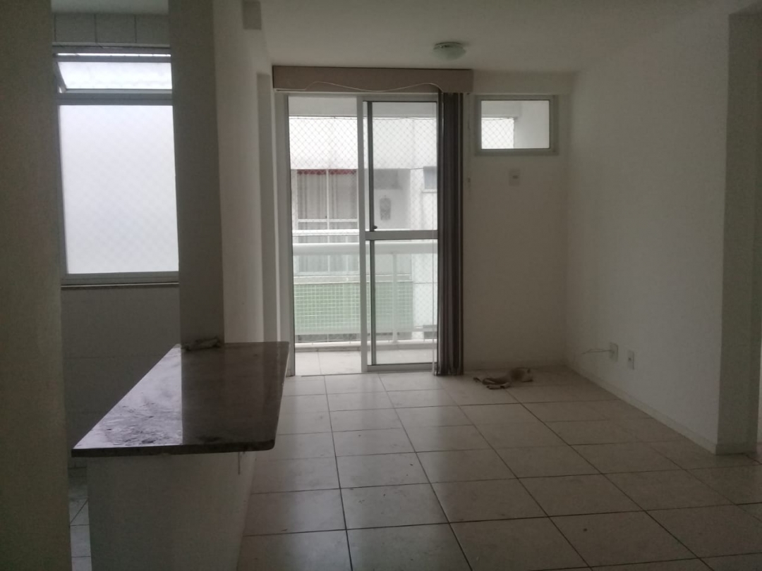 Cobertura à venda com 2 quartos, 75m² - Foto 4