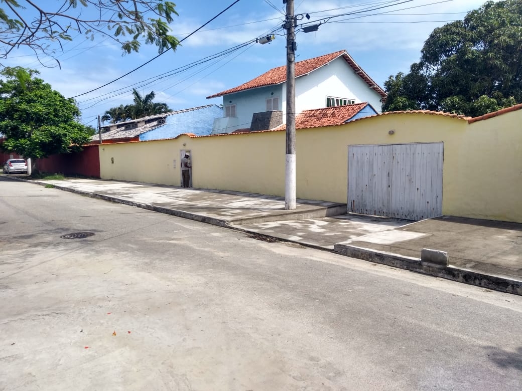 Casa à venda com 5 quartos, 450m² - Foto 1