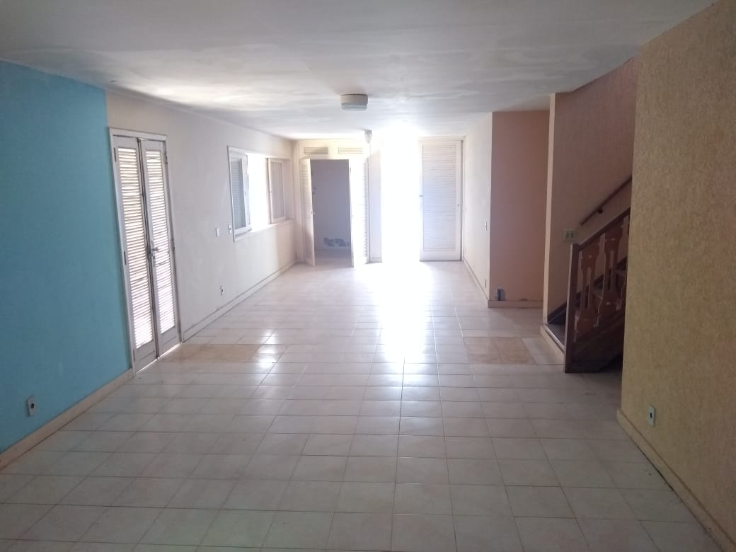 Casa à venda com 5 quartos, 450m² - Foto 6