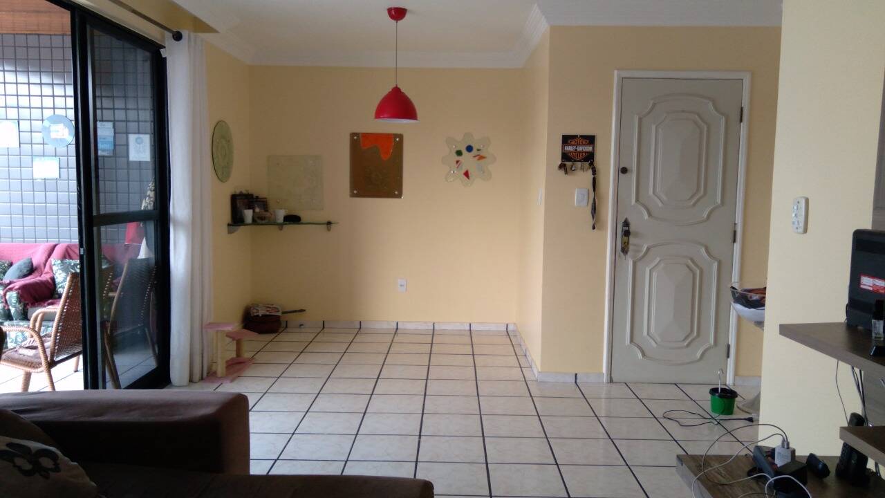 Apartamento à venda com 3 quartos, 157m² - Foto 2