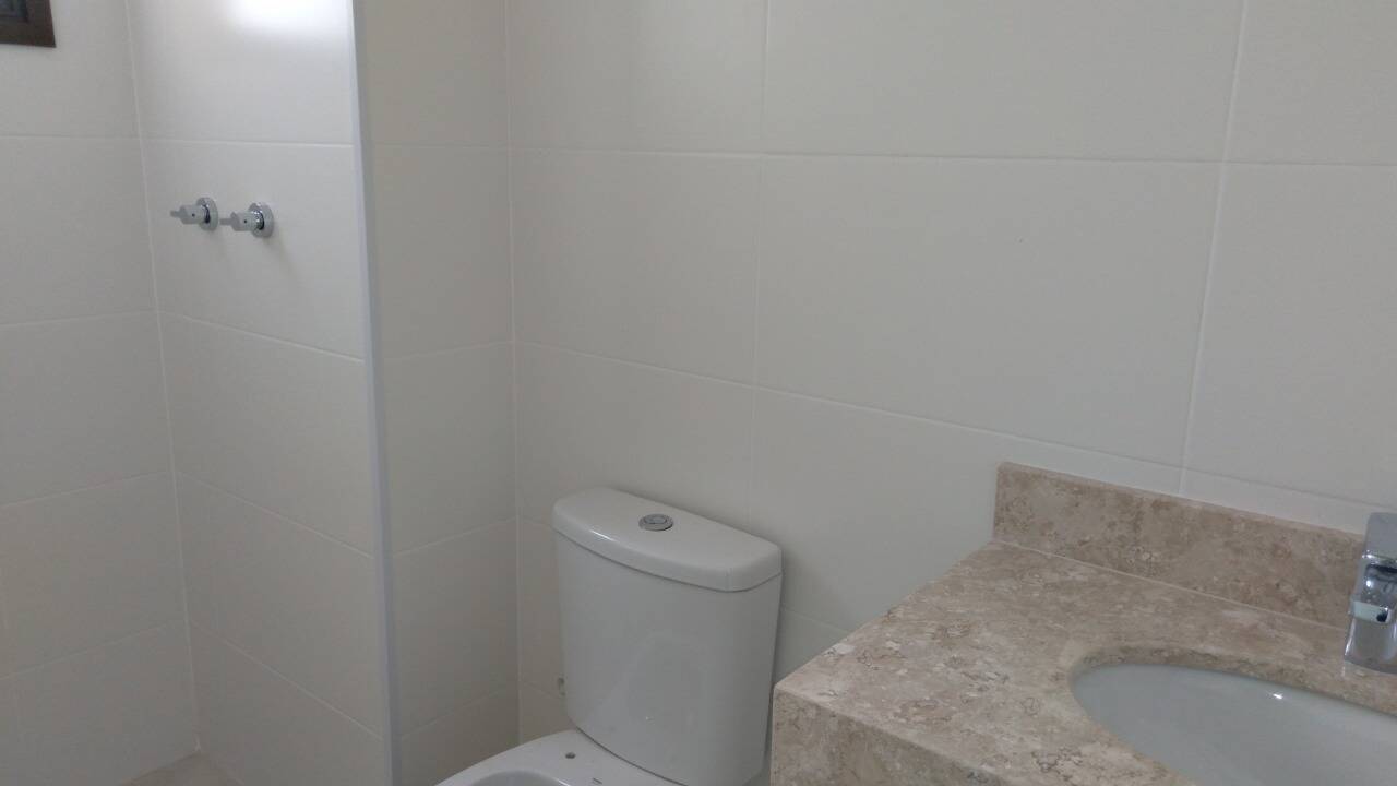 Apartamento à venda com 2 quartos, 64m² - Foto 21