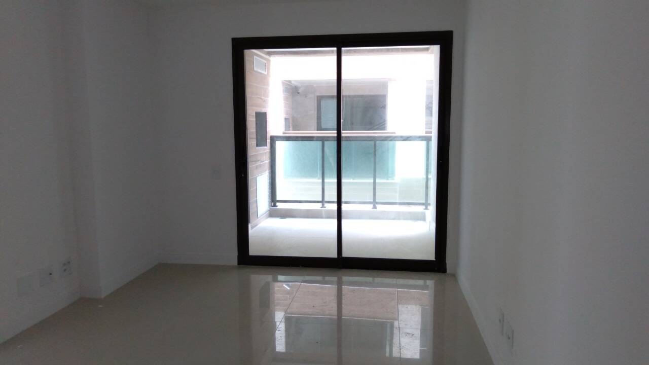 Apartamento à venda com 2 quartos, 64m² - Foto 11