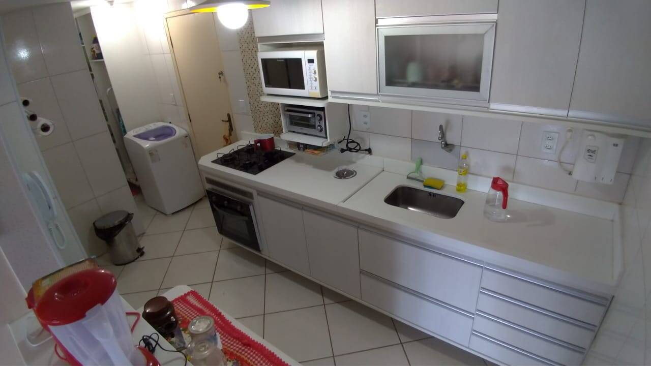 Apartamento à venda com 2 quartos, 75m² - Foto 22