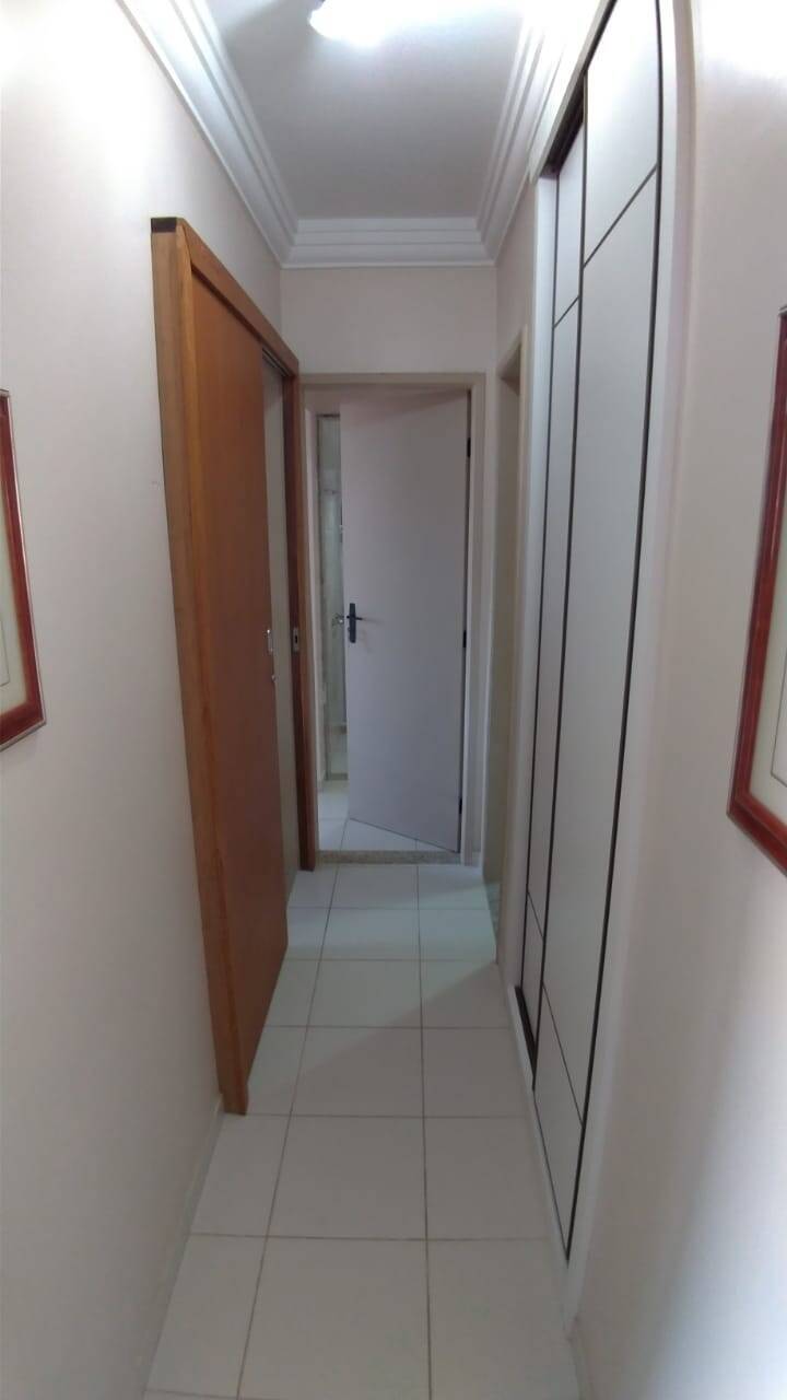 Apartamento à venda com 2 quartos, 75m² - Foto 12