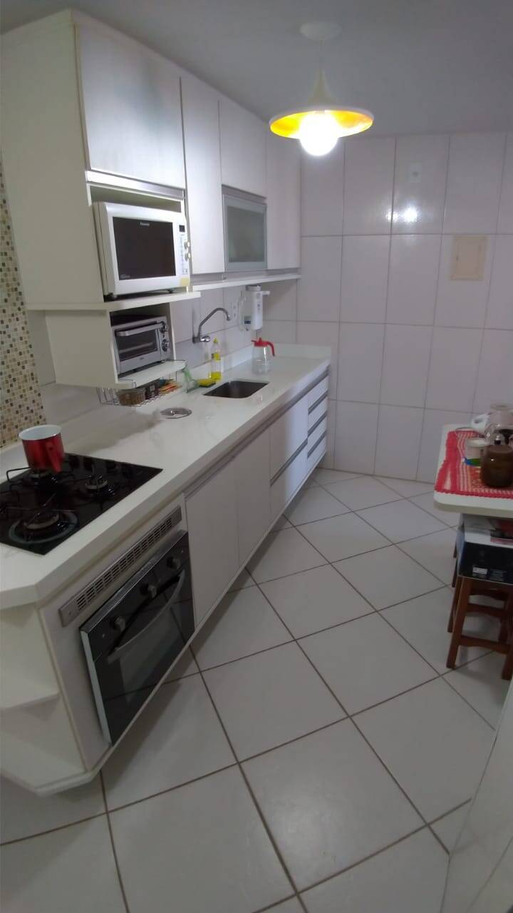 Apartamento à venda com 2 quartos, 75m² - Foto 23