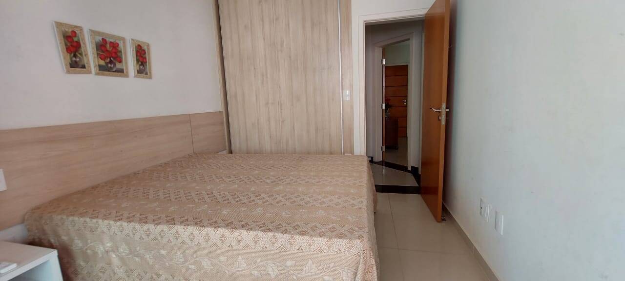 Apartamento à venda com 3 quartos, 180m² - Foto 15