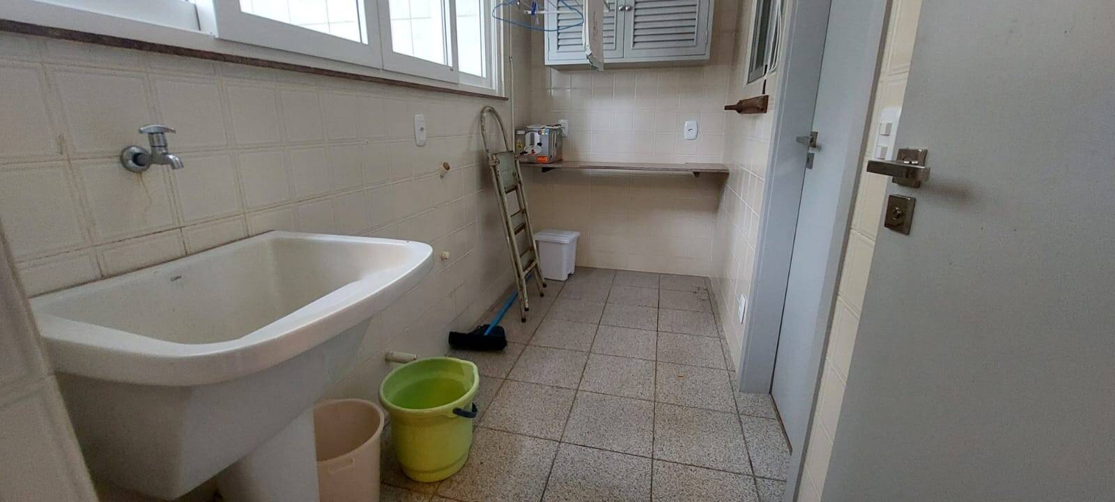 Apartamento à venda com 4 quartos, 142m² - Foto 19