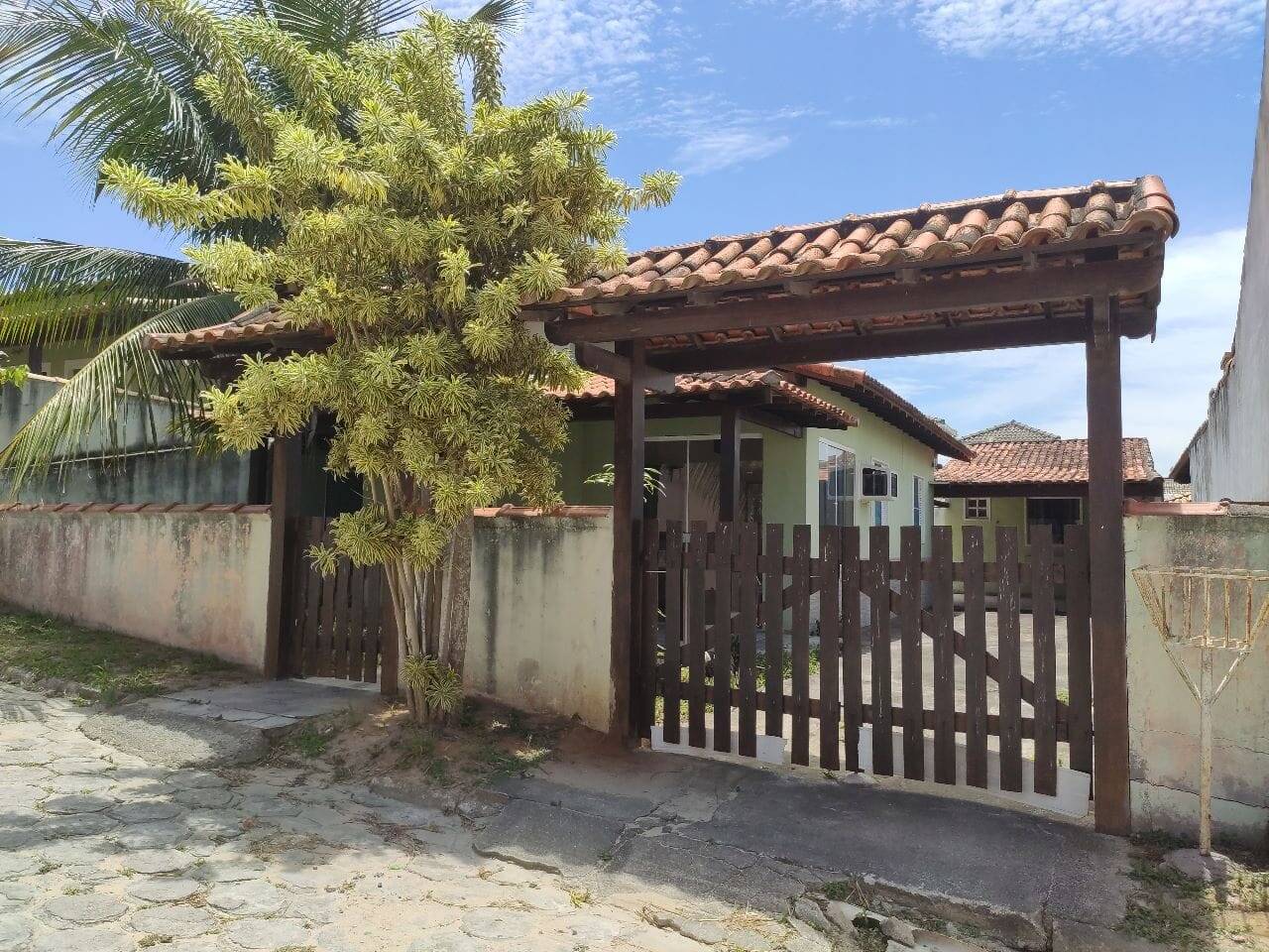 Casa de Condomínio à venda com 3 quartos, 146m² - Foto 1