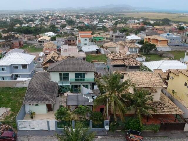 Casa de Condomínio à venda com 4 quartos, 171m² - Foto 2