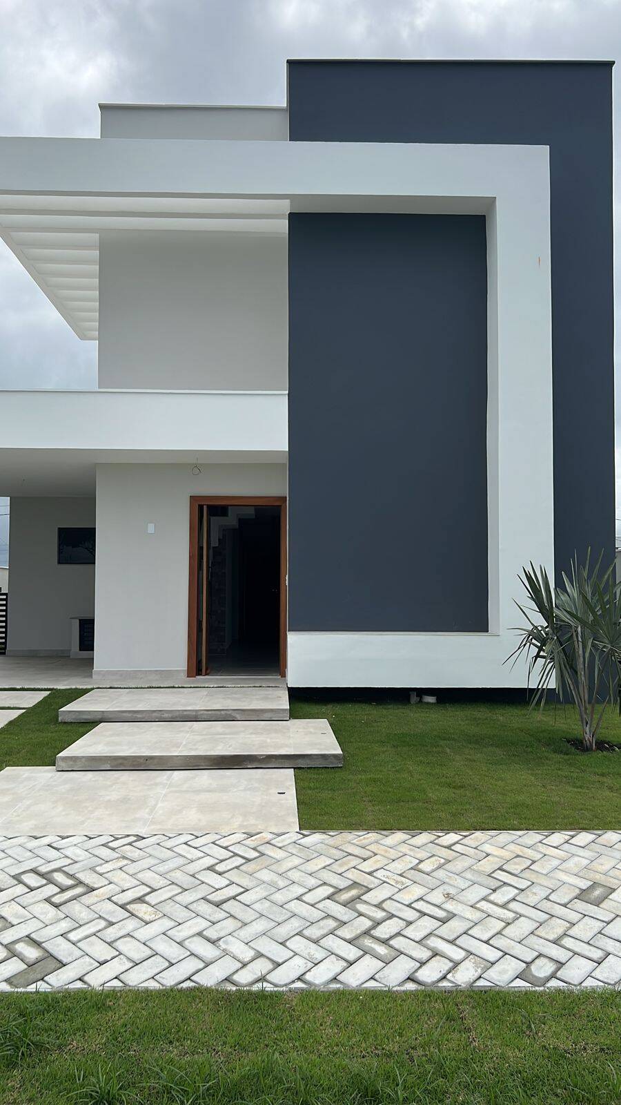 Casa de Condomínio à venda com 4 quartos, 218m² - Foto 1