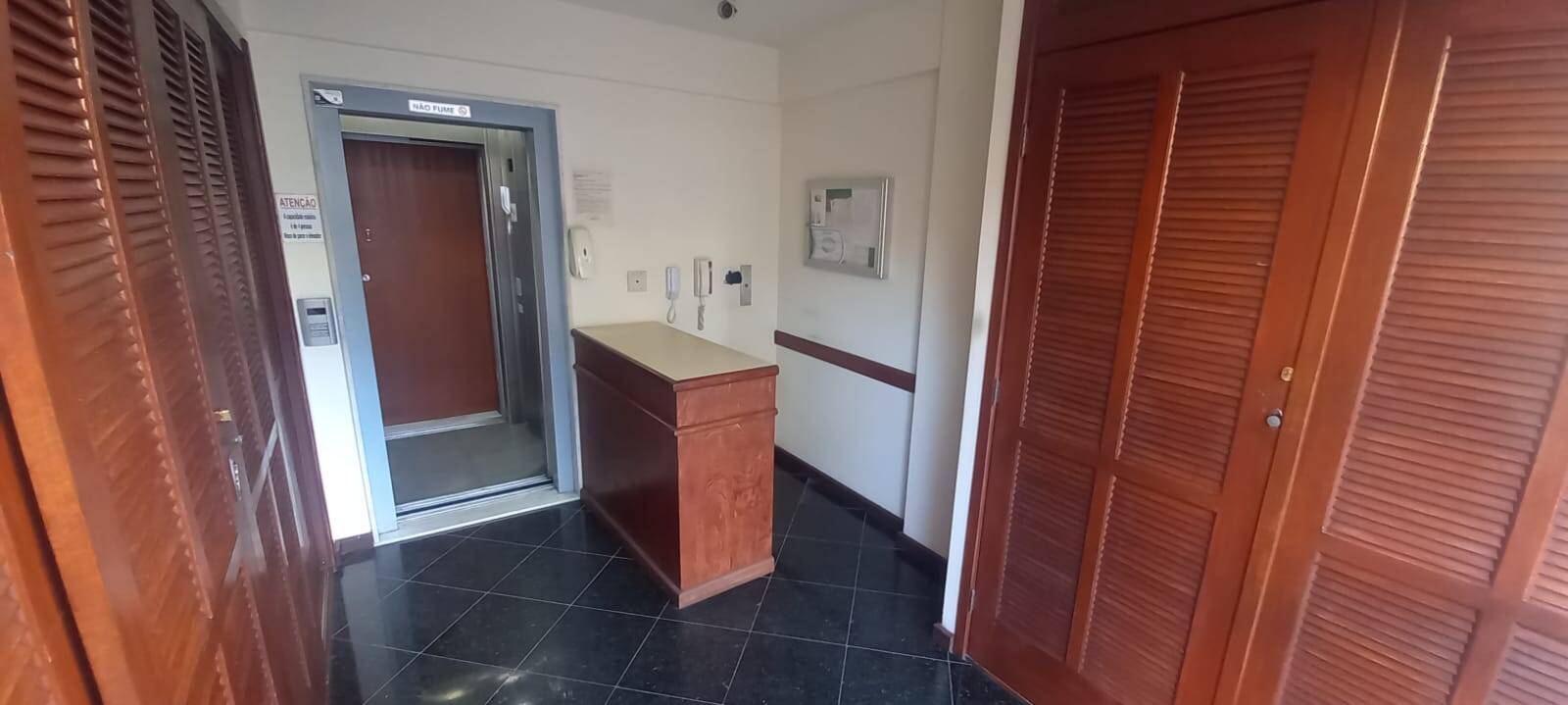 Apartamento à venda com 1 quarto, 65m² - Foto 2