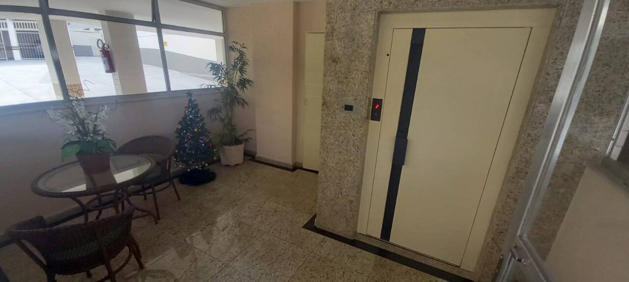 Apartamento à venda com 2 quartos, 85m² - Foto 3