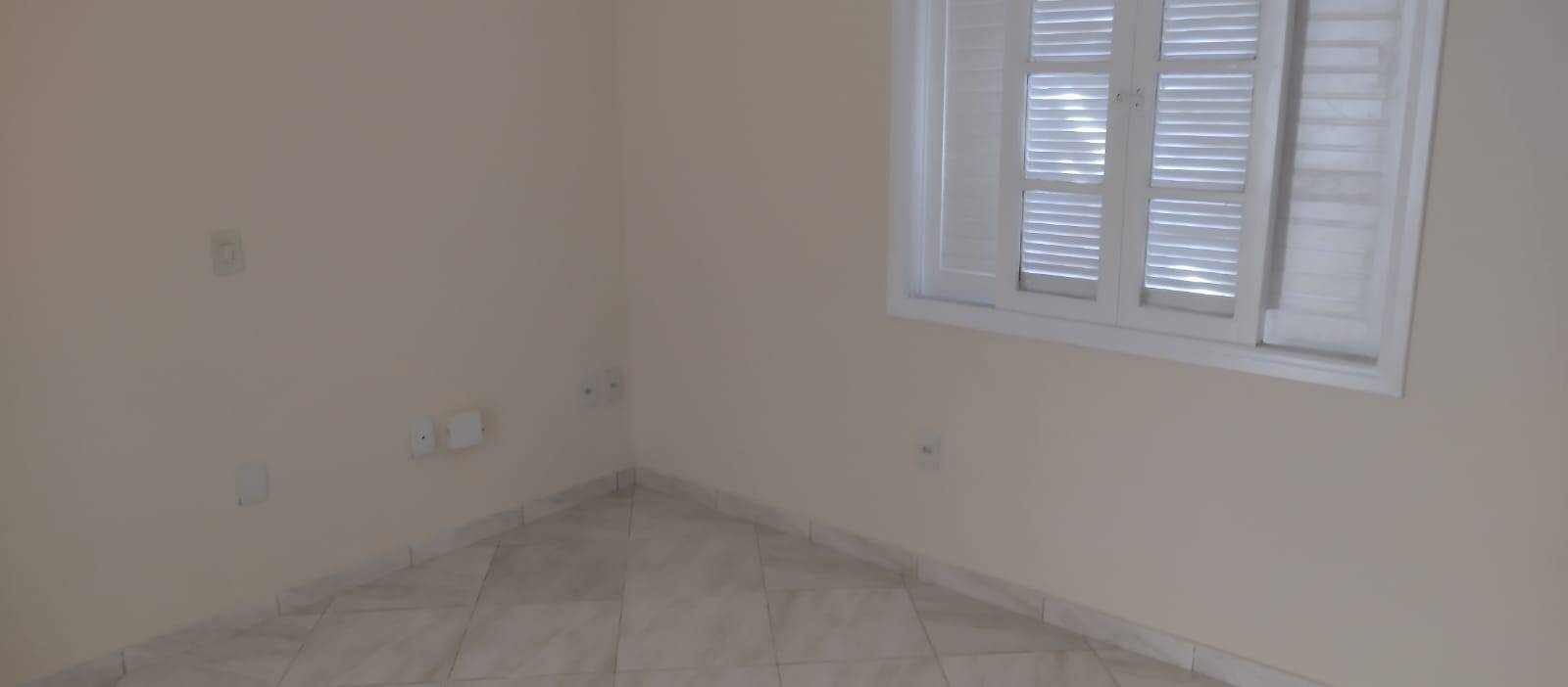 Casa à venda com 2 quartos, 160m² - Foto 10