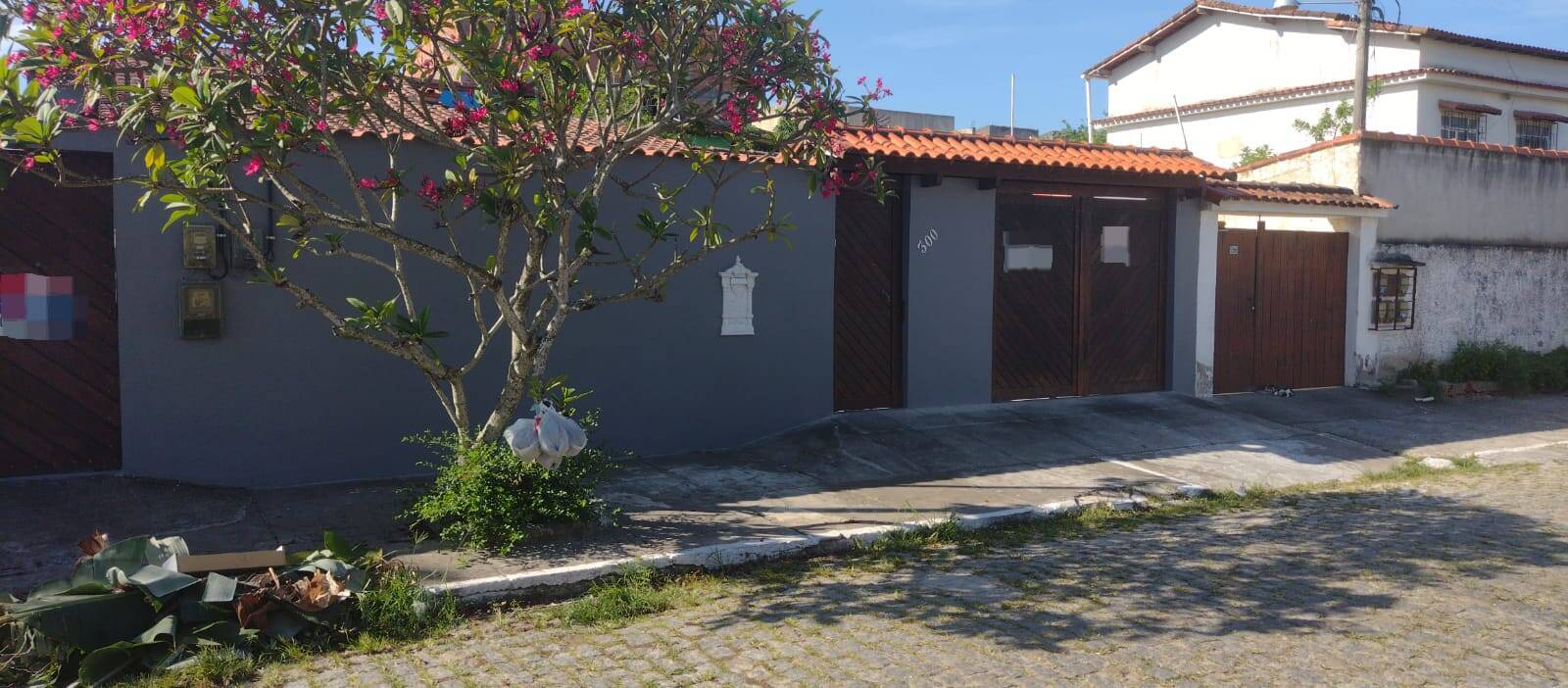 Casa à venda com 2 quartos, 160m² - Foto 1