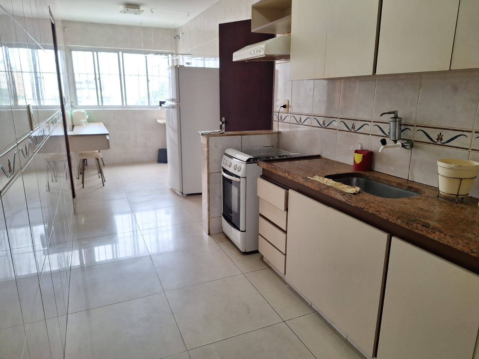 Apartamento à venda com 2 quartos, 100m² - Foto 17