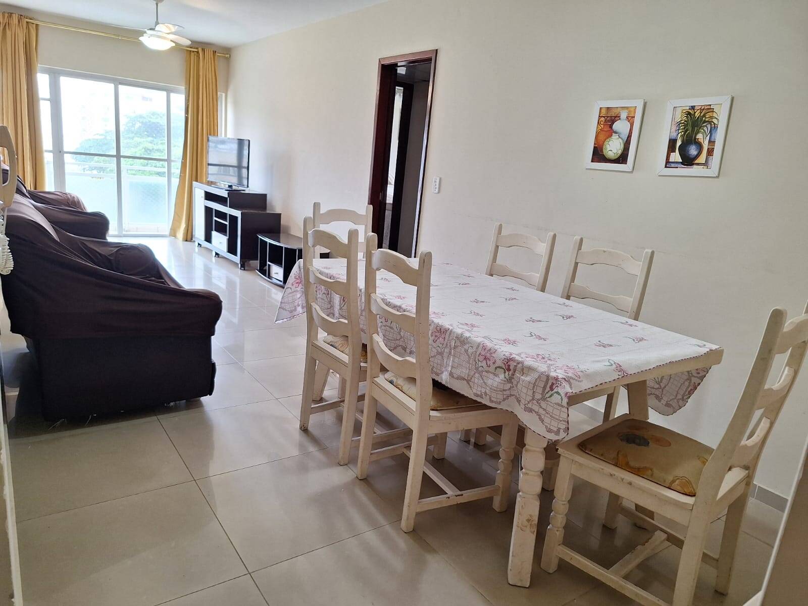 Apartamento à venda com 2 quartos, 100m² - Foto 2