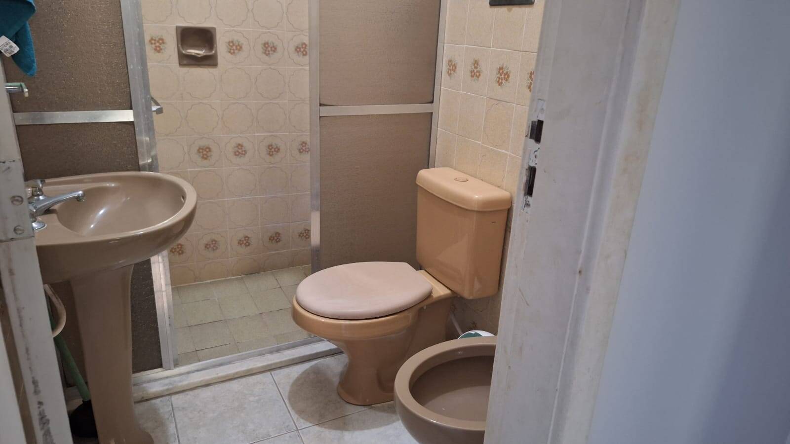 Apartamento à venda com 2 quartos, 70m² - Foto 9