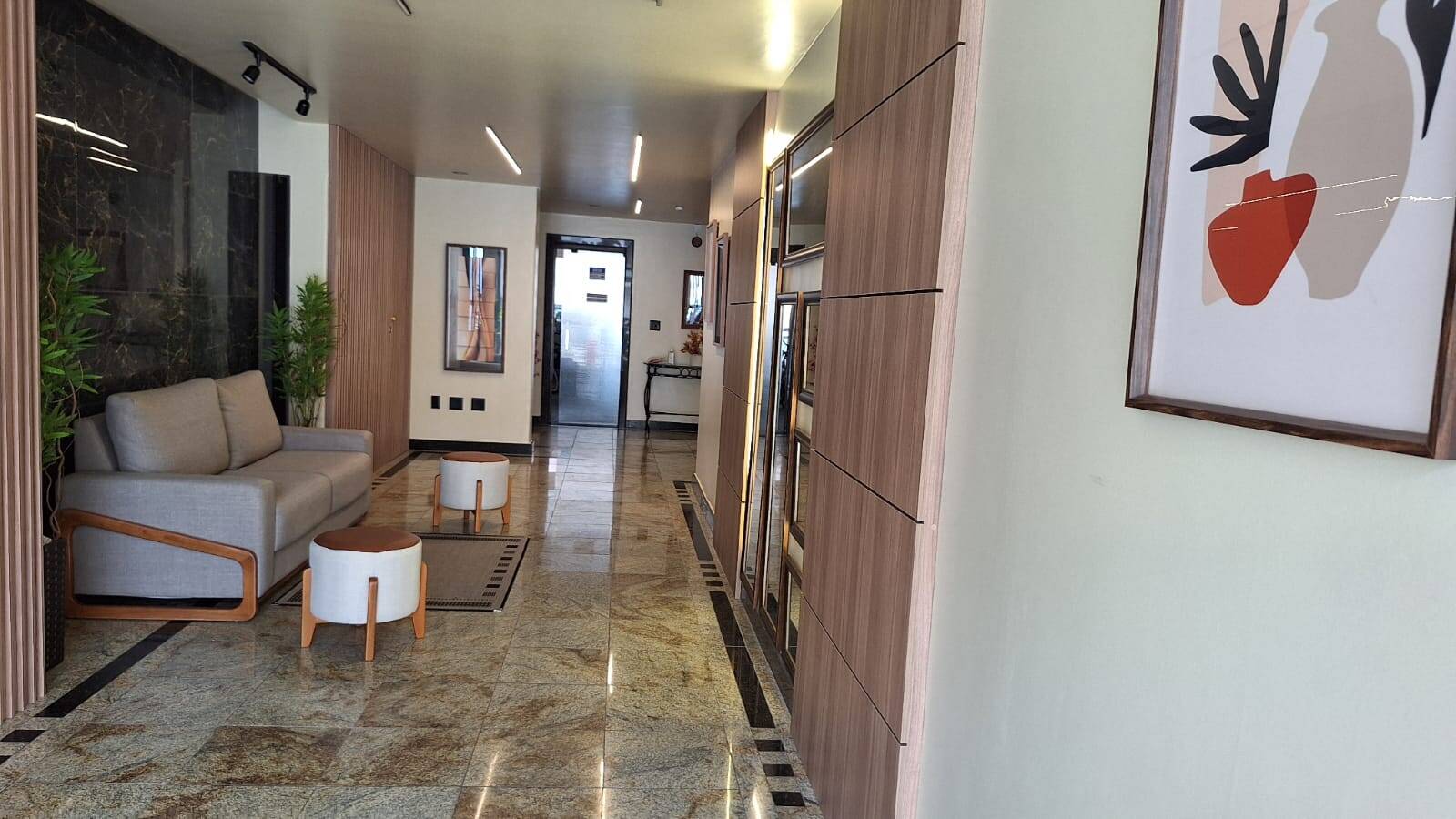 Apartamento à venda com 2 quartos, 119m² - Foto 2