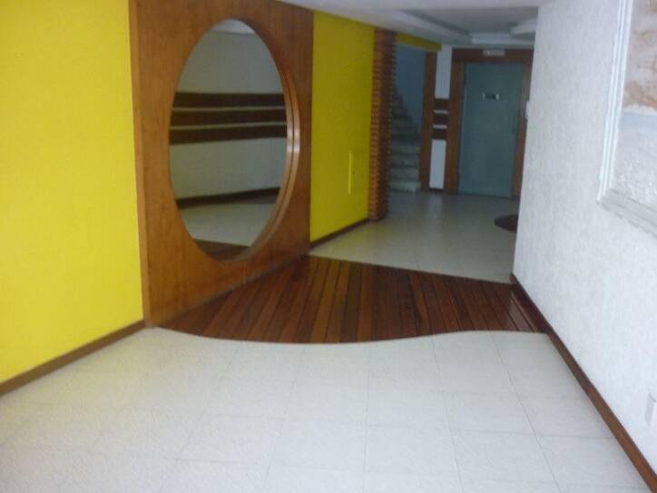 Apartamento à venda com 2 quartos, 78m² - Foto 3