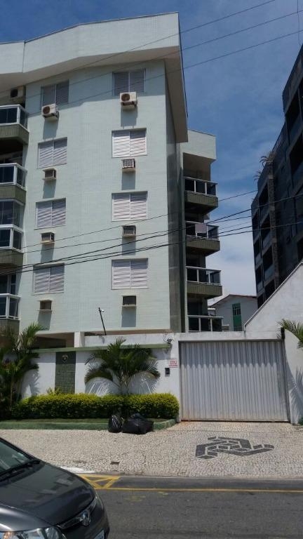 Apartamento à venda com 3 quartos, 150m² - Foto 2