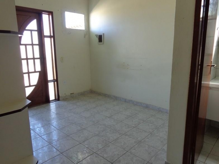 Casa à venda com 2 quartos, 95m² - Foto 11