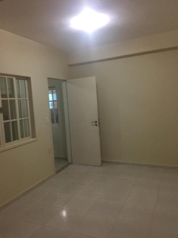 Casa à venda com 2 quartos, 170m² - Foto 6